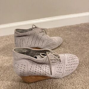 Toms Light Gray Perforated Suede Wedge Booties